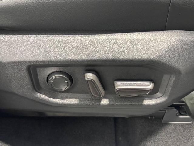 Photo of 2023 Celestial Silver Metallic Toyota Tundra Hybrid