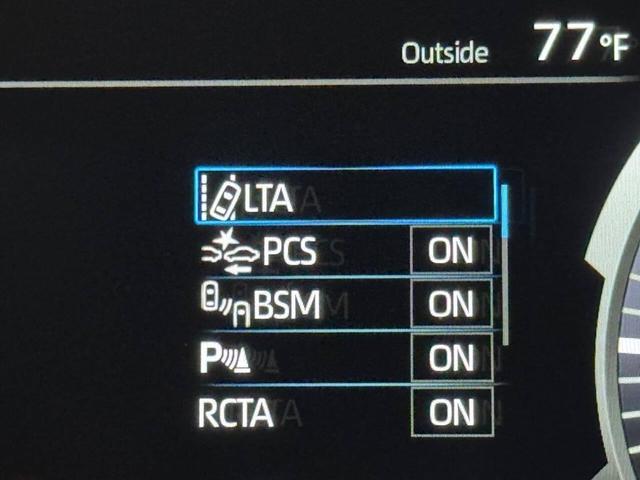 Photo of 2023 Celestial Silver Metallic Toyota Tundra Hybrid