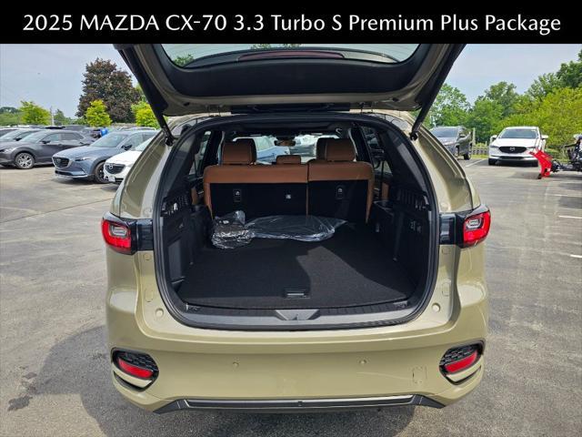 Photo of 2025 Zircon Sand Metallic Mazda CX-70