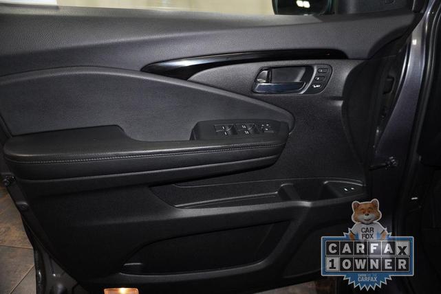 Photo of 2021 Modern Steel Metallic Honda Passport