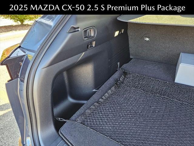 Photo of 2025 Polymetal Gray Metallic Mazda CX-50
