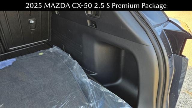 Photo of 2025 Polymetal Gray Metallic Mazda CX-50