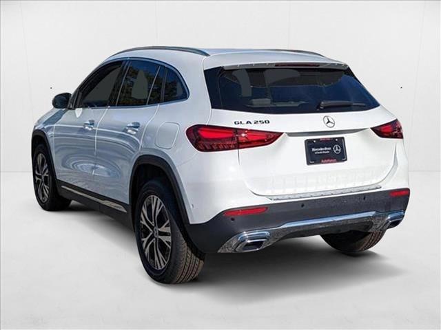 Photo of 2025 Polar White Mercedes-Benz GLA 250