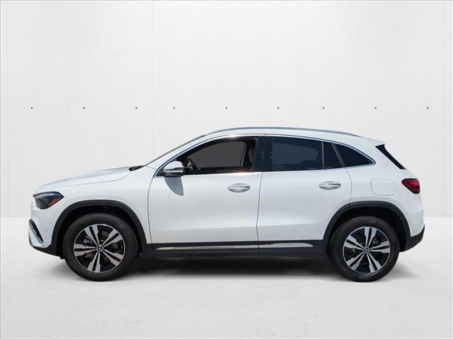 Photo of 2025 Polar White Mercedes-Benz GLA 250