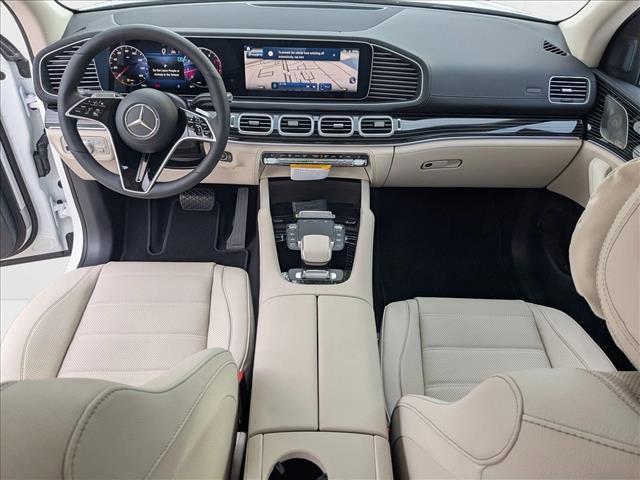 Photo of 2026 Polar White Mercedes-Benz GLS 450