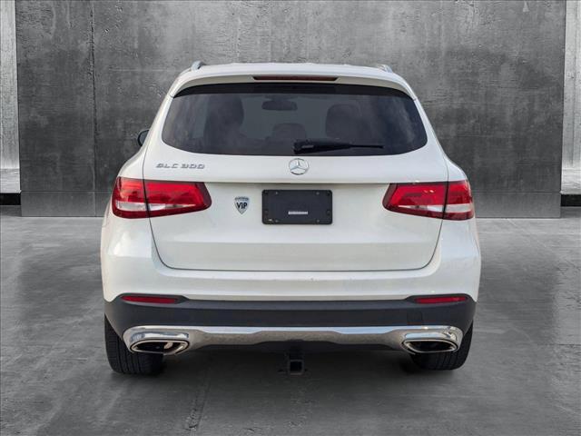 Photo of 2018 Polar White Mercedes-Benz GLC 300