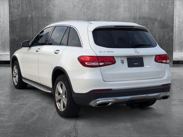 Photo of 2018 Polar White Mercedes-Benz GLC 300
