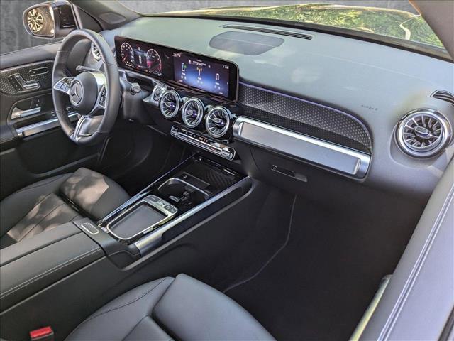 Photo of 2025 Night Black Mercedes-Benz GLB 250