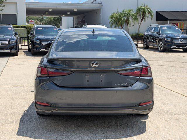 Photo of 2024 Cloudburst Gray Lexus ES 300h