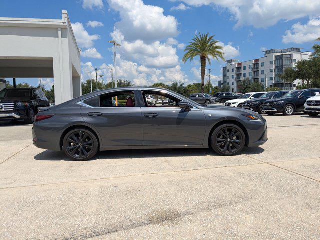 Photo of 2024 Cloudburst Gray Lexus ES 300h