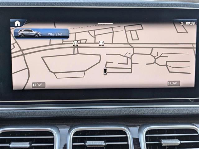 Photo of 2025 Polar White Mercedes-Benz GLE 450