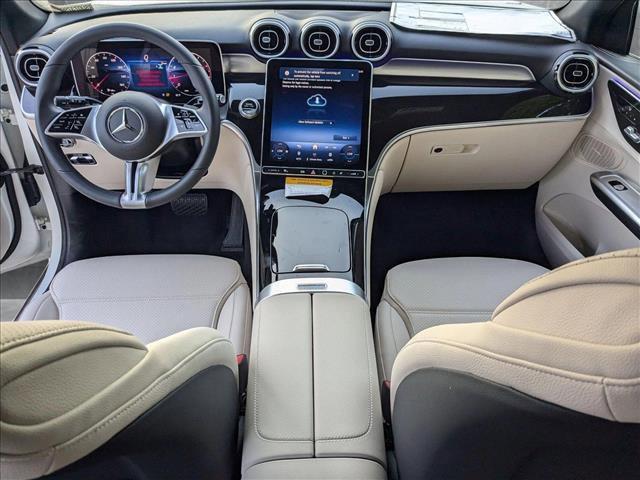 Photo of 2025 Polar White Mercedes-Benz GLC 300