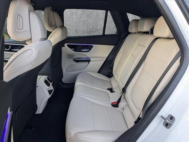 Photo of 2025 Polar White Mercedes-Benz GLC 300