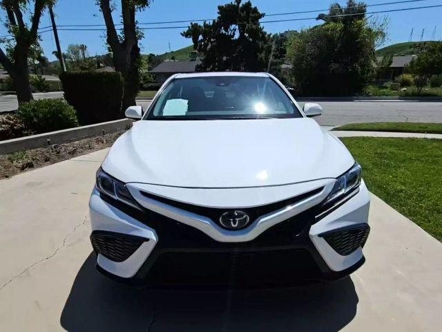 2022 Toyota Camry Hybrid