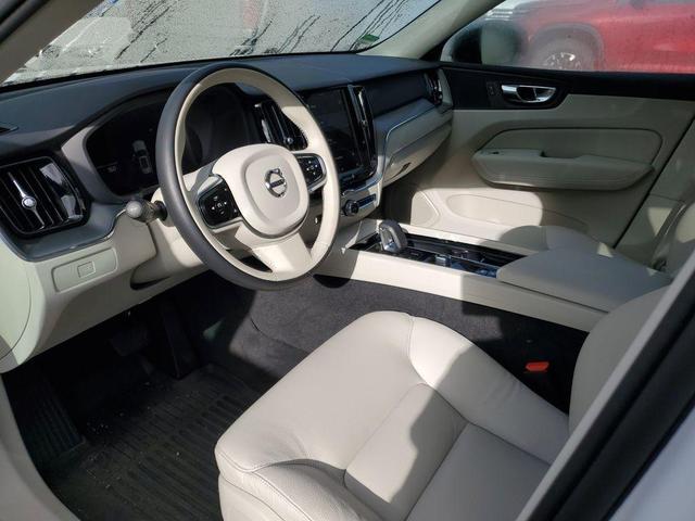 Photo of 2025 Crystal White Metallic Volvo XC60