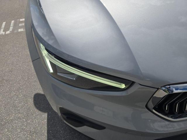 Photo of 2023 Silver Volvo XC40