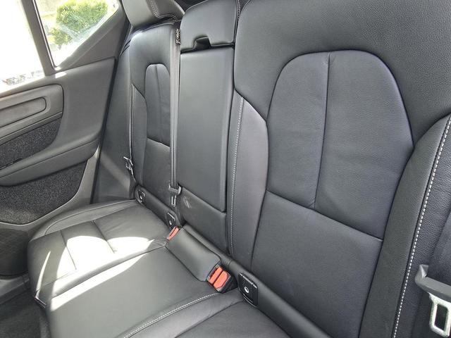 Photo of 2023 Silver Volvo XC40