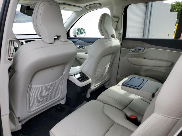 Photo of 2023 Silver Volvo XC90