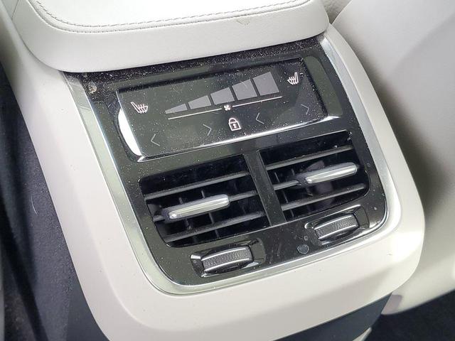 Photo of 2023 Silver Volvo XC90