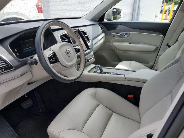 Photo of 2023 Silver Volvo XC90