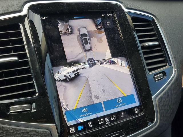 Photo of 2024 Metallic Volvo XC90