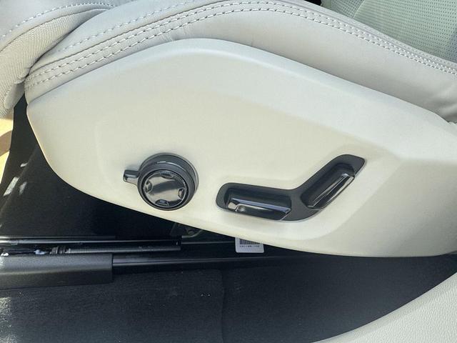 Photo of 2026 Blue Volvo XC60