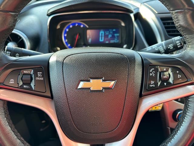 Photo of 2016 Silver Ice Metallic Chevrolet Trax