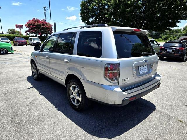 Photo of 2008 Silver Honda Pilot