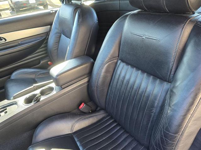 Photo of 2005 Gold Ford Thunderbird