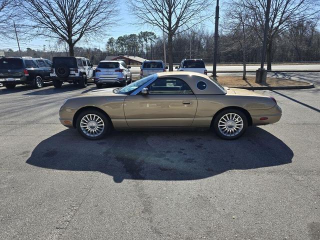 Photo of 2005 Gold Ford Thunderbird