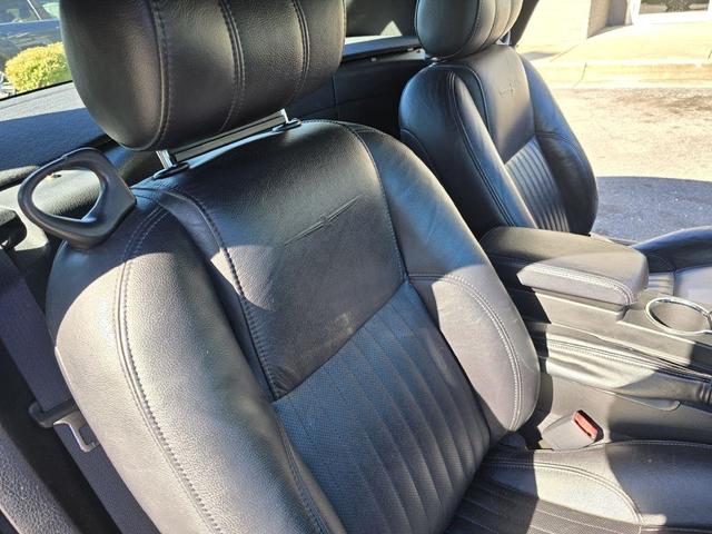 Photo of 2005 Gold Ford Thunderbird