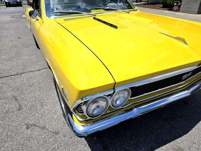 Photo of 1966 Yellow Chevrolet Chevelle