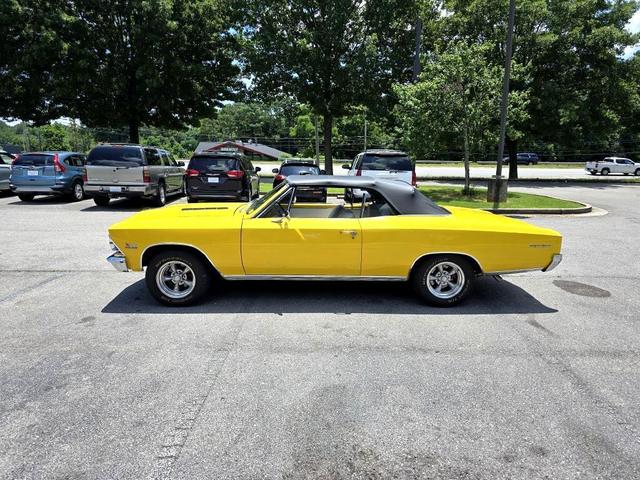 Photo of 1966 Yellow Chevrolet Chevelle