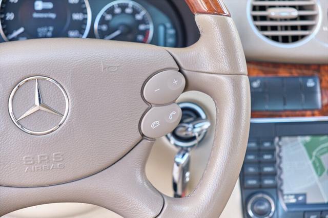 Photo of 2009 Red Mercedes-Benz CLK-Class