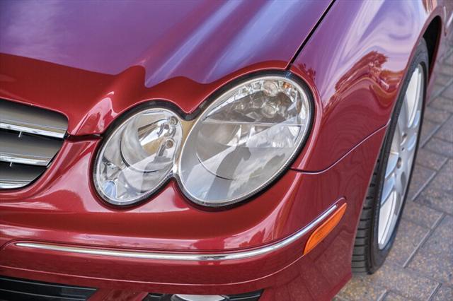 Photo of 2009 Red Mercedes-Benz CLK-Class