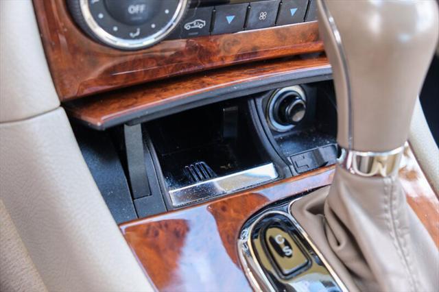 Photo of 2009 Red Mercedes-Benz CLK-Class
