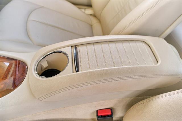 Photo of 2009 Red Mercedes-Benz CLK-Class