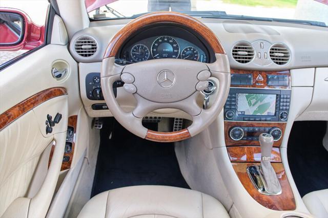 Photo of 2009 Red Mercedes-Benz CLK-Class