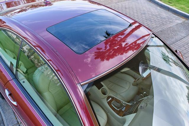 Photo of 2009 Red Mercedes-Benz CLK-Class