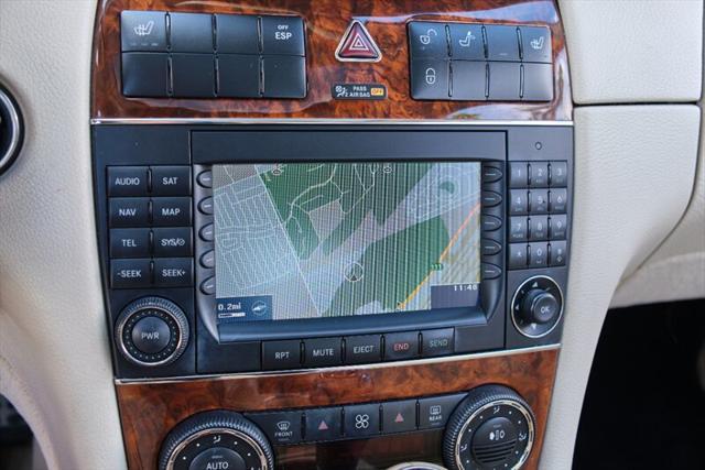 Photo of 2009 Red Mercedes-Benz CLK-Class
