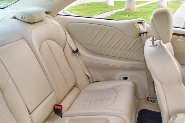 Photo of 2009 Red Mercedes-Benz CLK-Class