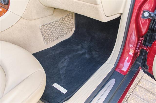 Photo of 2009 Red Mercedes-Benz CLK-Class