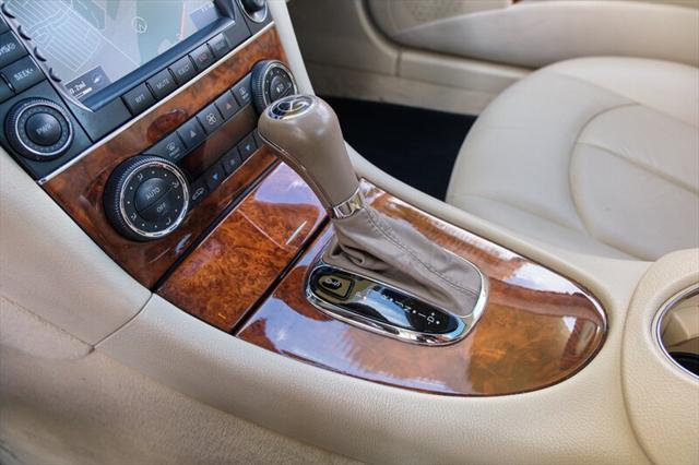Photo of 2009 Red Mercedes-Benz CLK-Class