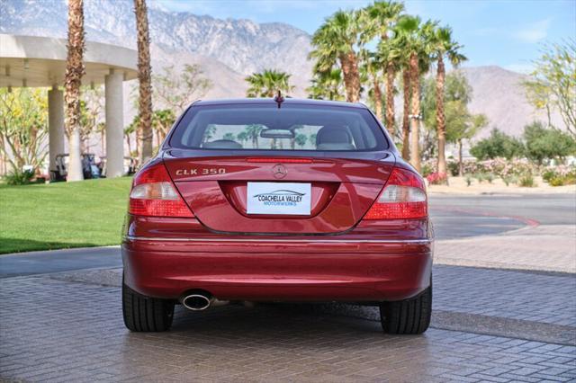 Photo of 2009 Red Mercedes-Benz CLK-Class
