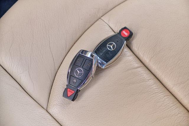 Photo of 2009 Red Mercedes-Benz CLK-Class
