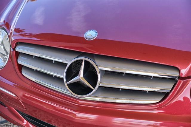 Photo of 2009 Red Mercedes-Benz CLK-Class