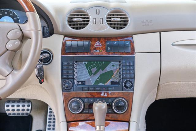 Photo of 2009 Red Mercedes-Benz CLK-Class