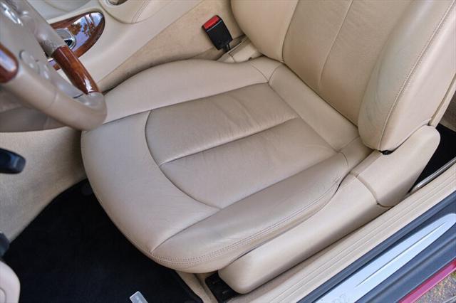 Photo of 2009 Red Mercedes-Benz CLK-Class