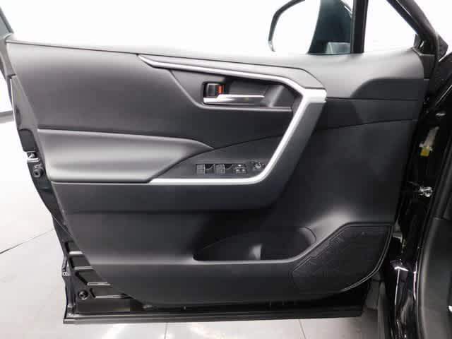 Photo of 2024 Midnight Black Metallic Toyota RAV4