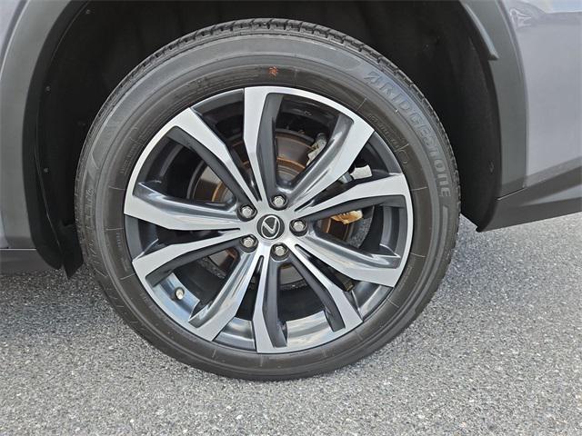 Photo of 2022 Nebula Gray Pearl Lexus RX 450h